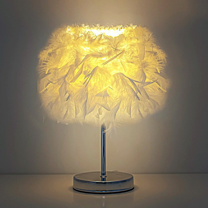Nordic Homestay Light Luxury Feather Table Lamp Bedroom Bedside Lamp Advanced Sense Creative Gift Nightlight Decorative Atmosphere Lamp