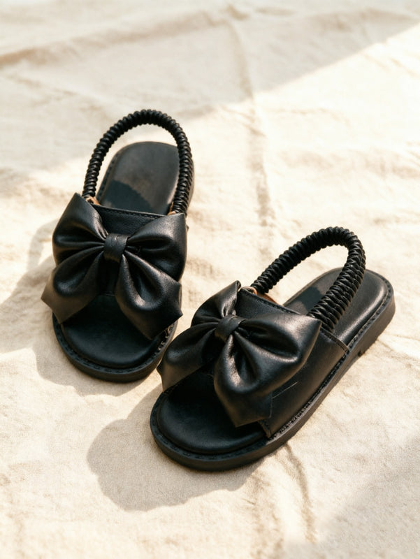 2026 Summer Girls’ Two-Way Sandals with Bow Details, Slip-On Slides with Ankle Strap, Soft Sole Anti-Slip Versatile Princess Shoes for Everyday Wear