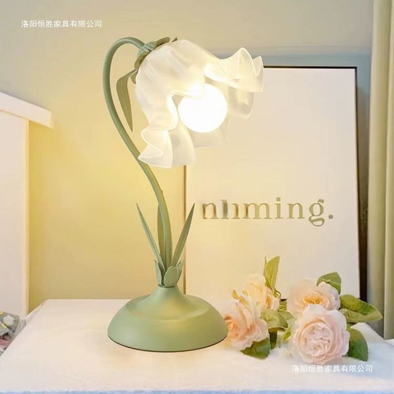 New Butterfly Bedroom Bedside Desk Flower Table Lamp Ins Style Fresh Gift for Girls Reading Lamp Wholesale