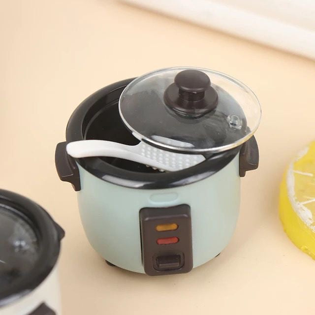 Miniature mini rice cooker model doll house mini kitchen food play 1:12 play rice cooker with rice spoon