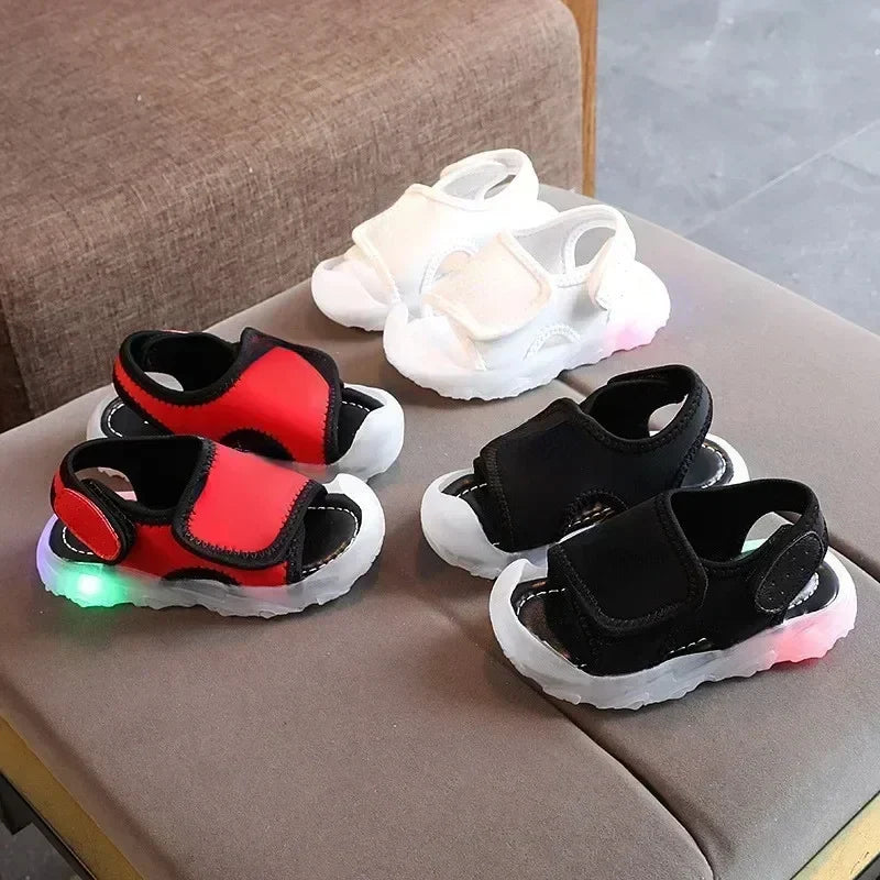 2024 Fashion New Brands LED Lighted Baby Casual Shoes Glowing Cute Infant Tennis Glowing Leisure Toddlers Girls Boys Sandals