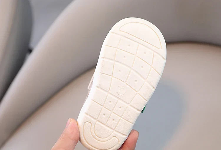 1 pairs Baby Shoes Spring New Baby Soft Sole Versatile  kid's Walking Shoes Little Bear Girls Sports Shoes Cartoon Casual Shoes