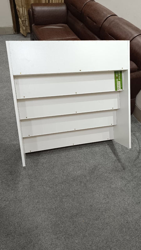 Baby Montessori bookshelf made by Board