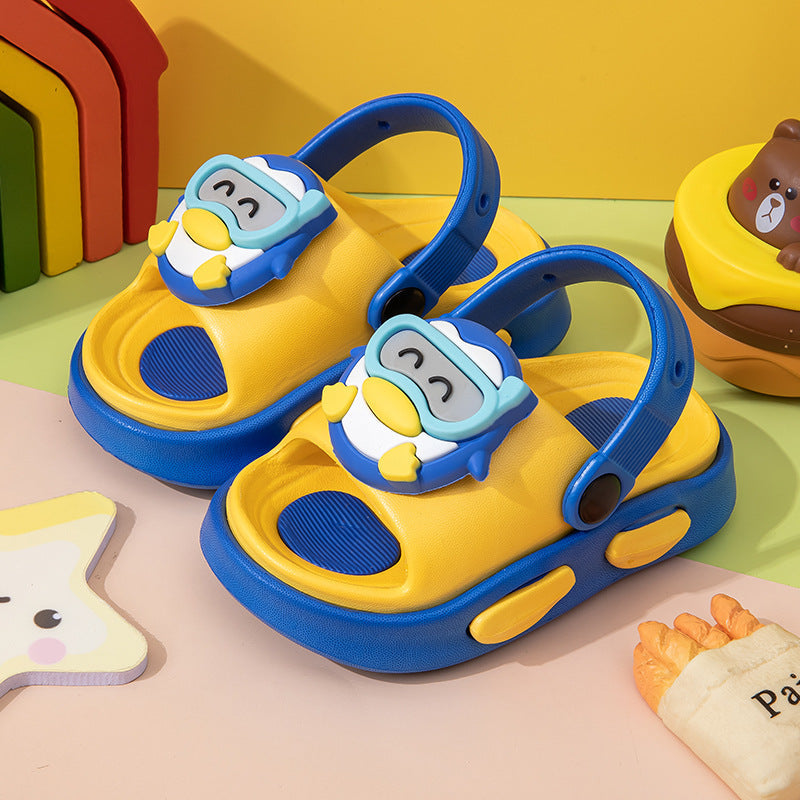 2026 New Superhero Boys’ Sandals, Non-Slip Soft Sole Student Beach Sandals, Thick Sole, Open-Toe Breathable Kids Sandals