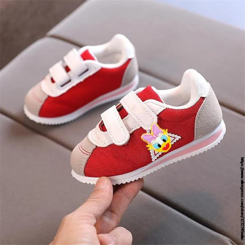 Kids Sport Shoes Mickey Minnie Shoes Girls Sneakers Tenis Infanti Breathable Antislip Children Duck Shoes Chaussure Enfant
