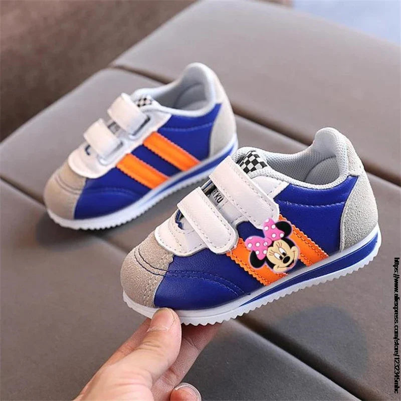 Kids Sport Shoes Mickey Minnie Shoes Girls Sneakers Tenis Infanti Breathable Antislip Children Duck Shoes Chaussure Enfant